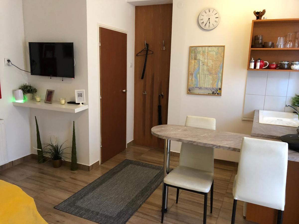 Milla Apartman Szentendre Eksteriør bilde